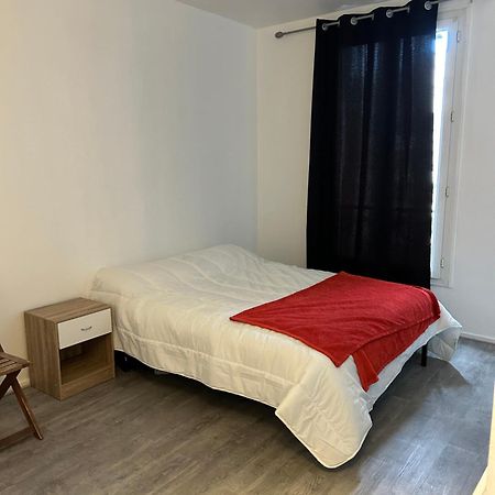 Studio Tres Lumineux Et Equipee En Pleine Avenue ! Le Kremlin-Bicetre Ngoại thất bức ảnh